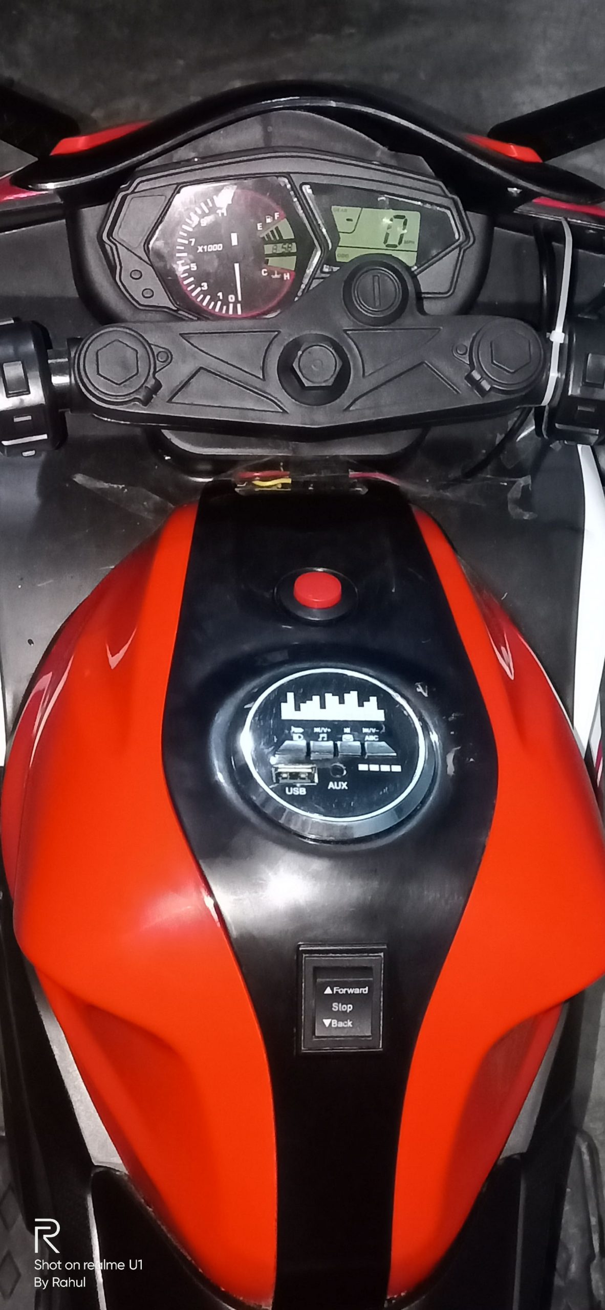 DASHBOARD OF BATTERY OPERATED BIKE FOR KIDS
